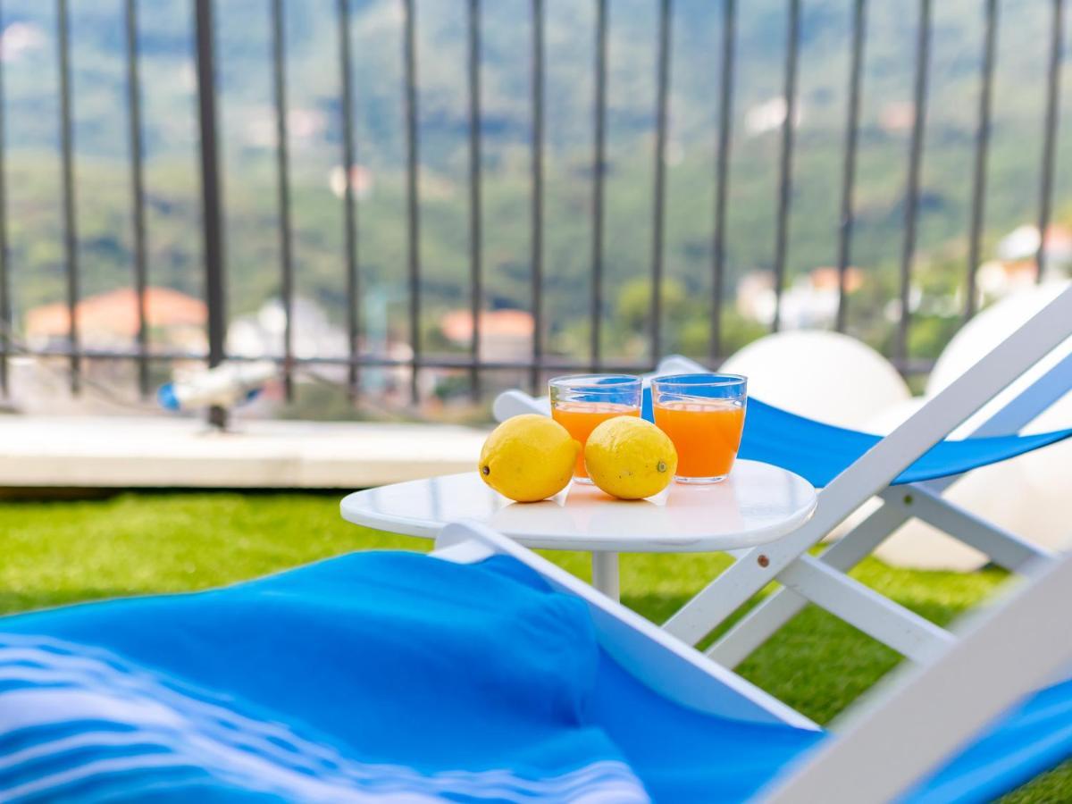 Villa Hanbury With Swimming Pool And Parking In Alassio Exteriér fotografie